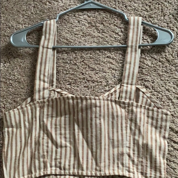 Crop top - Picture 2 of 2